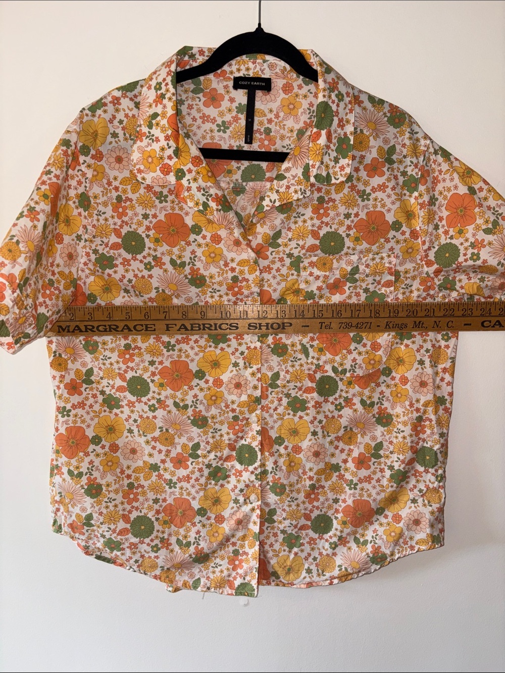Cozy Earth Floral Short-Sleeve Button Front Top in Orange & Green- M - Picture 7 of 7